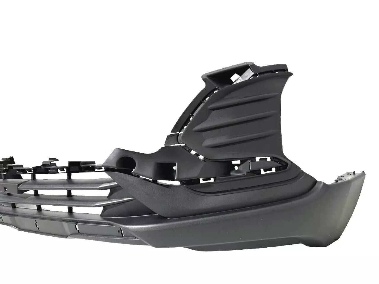 წინა ბამპერი ქვედა მოლდინგის ჭრილით - CHEVROLET EQUINOX 2021- წინა ბამპერი ქვედა მოლდინგის ჭრილით - CHEVROLET EQUINOX 2021-