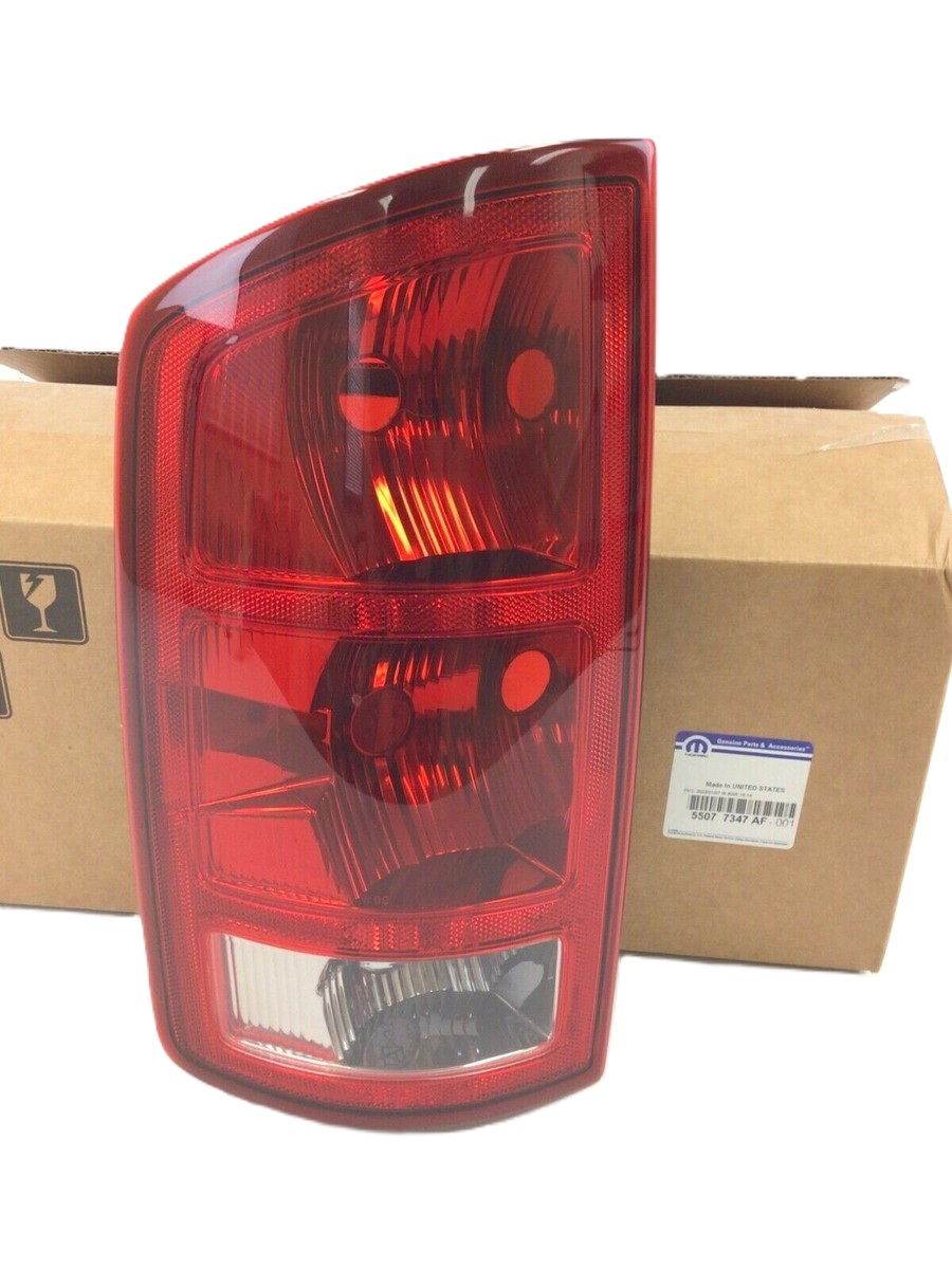 მაშუქი უკანა მარცხენა - DODGE RAM 2002-2006